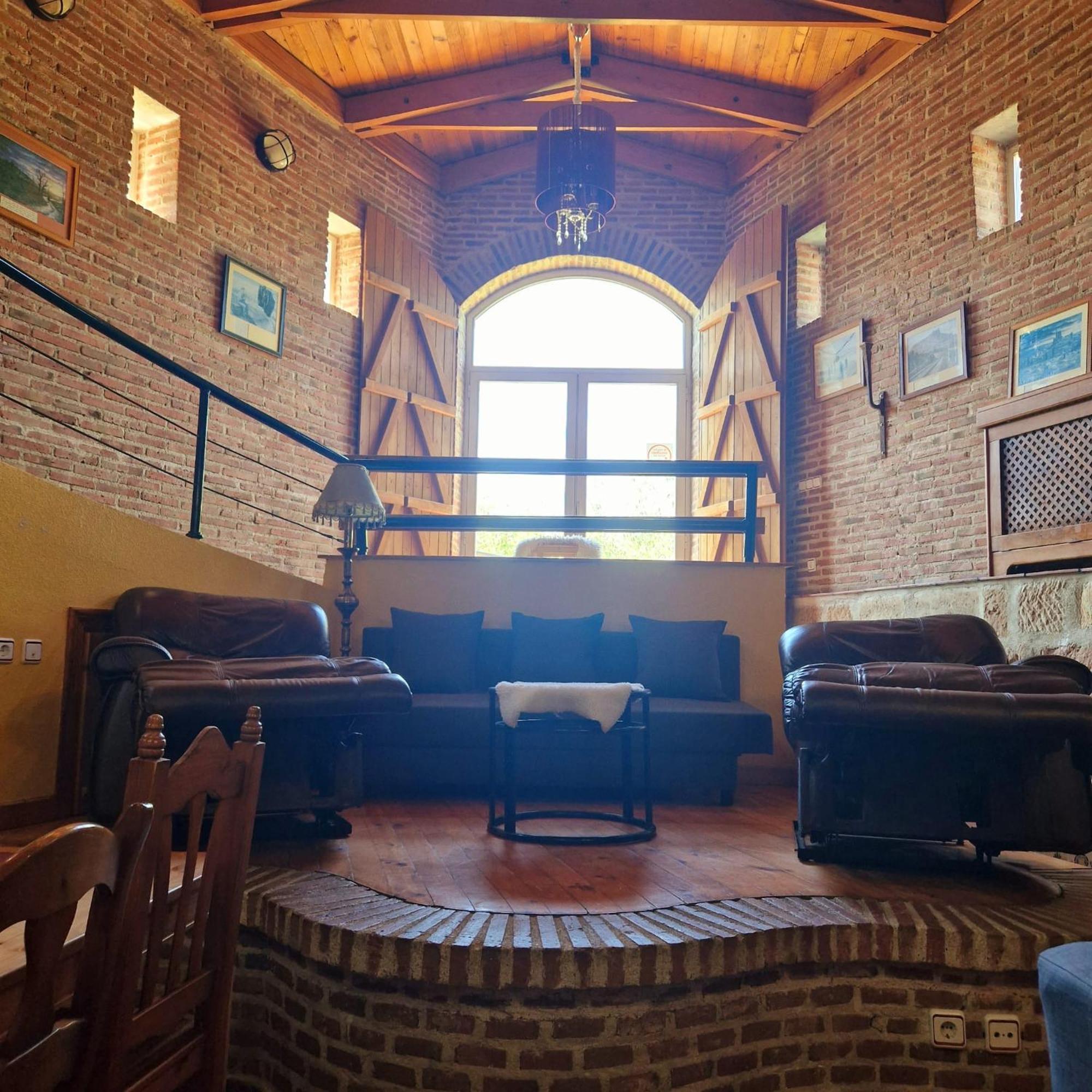 Casa Rural sobre el Rio y con Piscina Huerta  Exterior foto