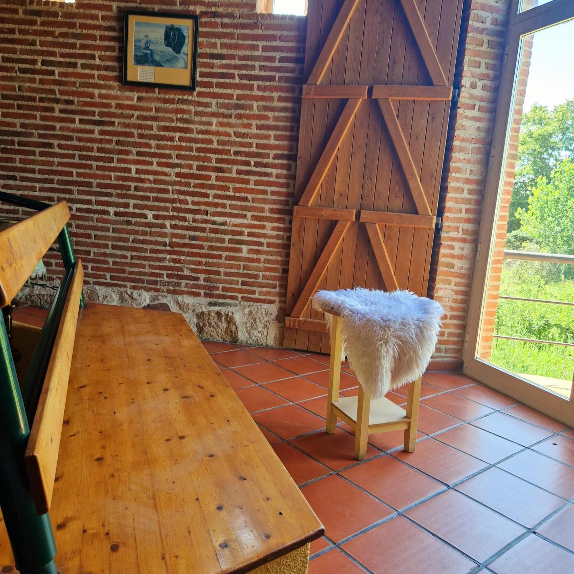 Casa Rural sobre el Rio y con Piscina Huerta  Exterior foto