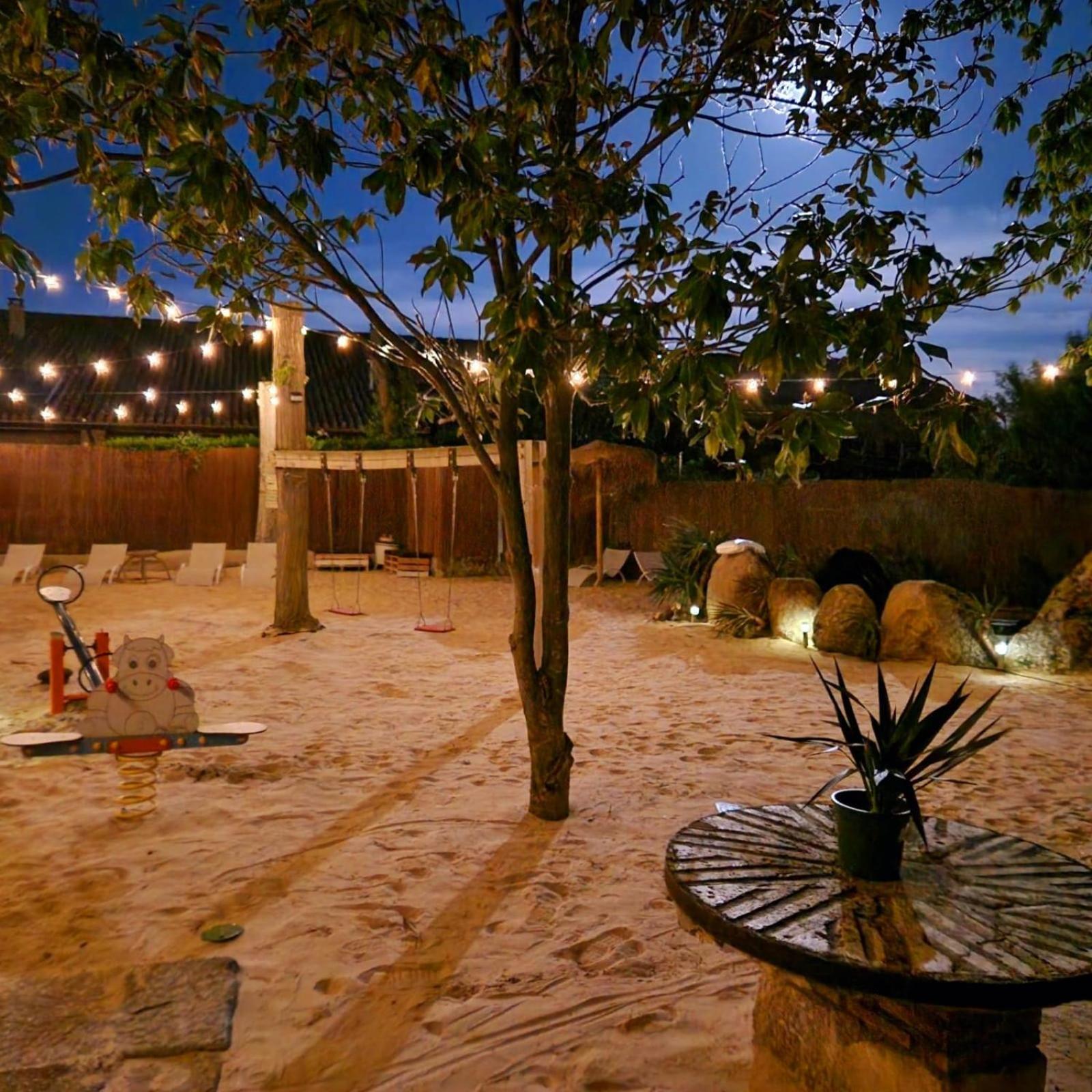 Casa Rural sobre el Rio y con Piscina Huerta  Exterior foto