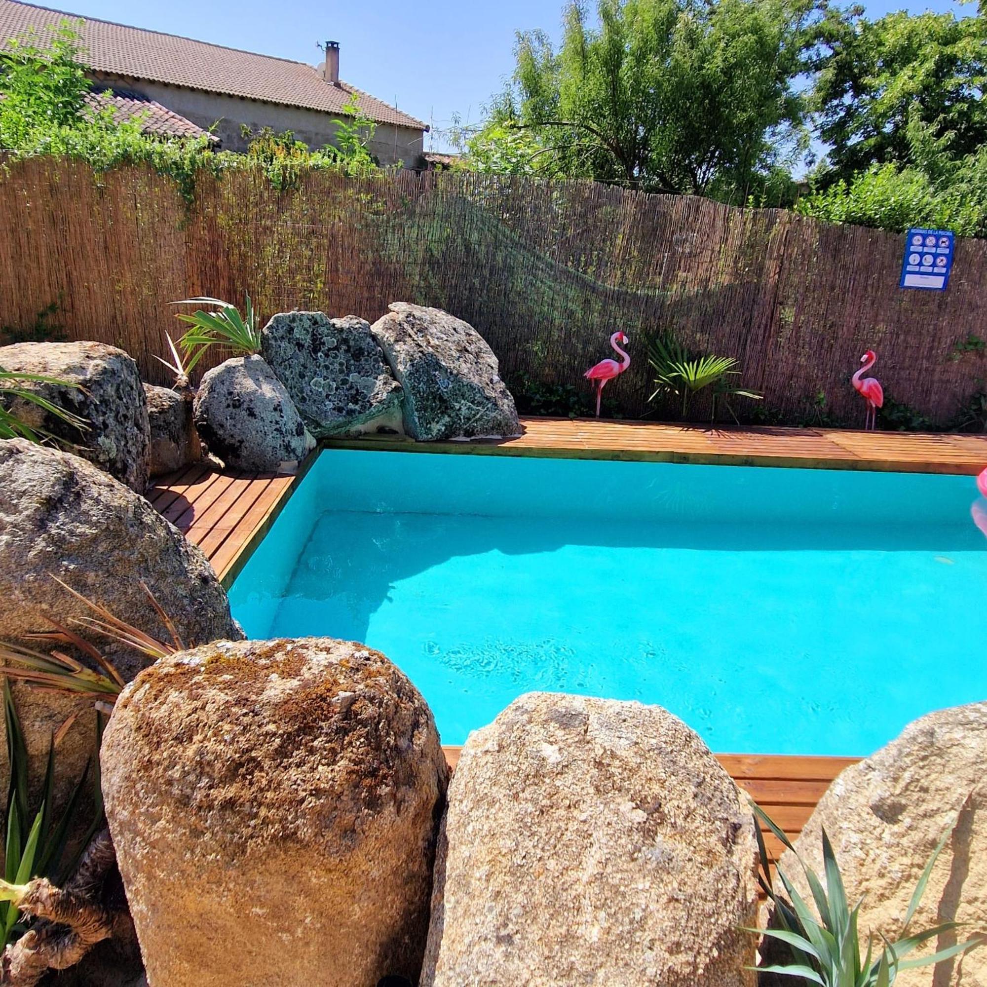 Casa Rural sobre el Rio y con Piscina Huerta  Exterior foto