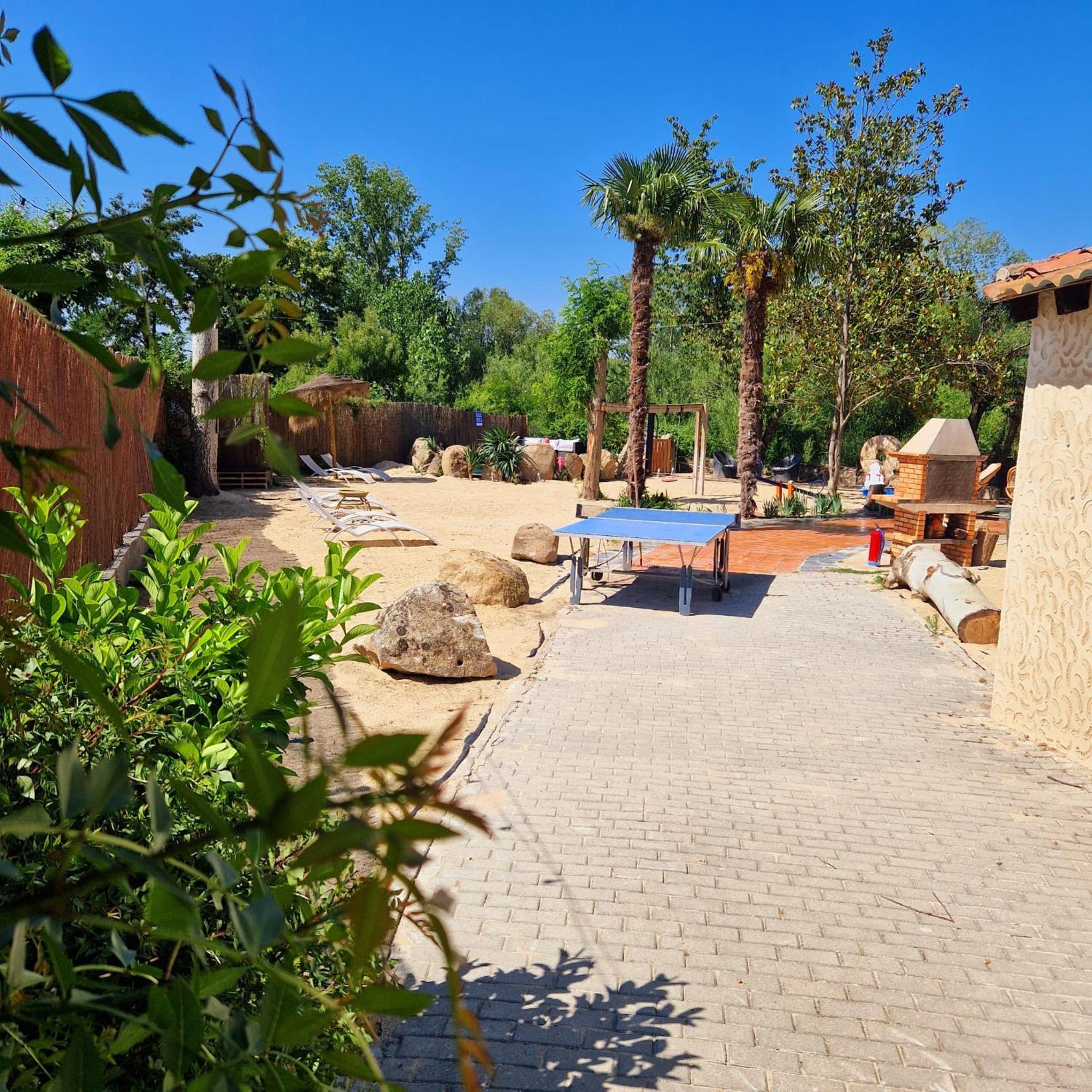 Casa Rural sobre el Rio y con Piscina Huerta  Exterior foto