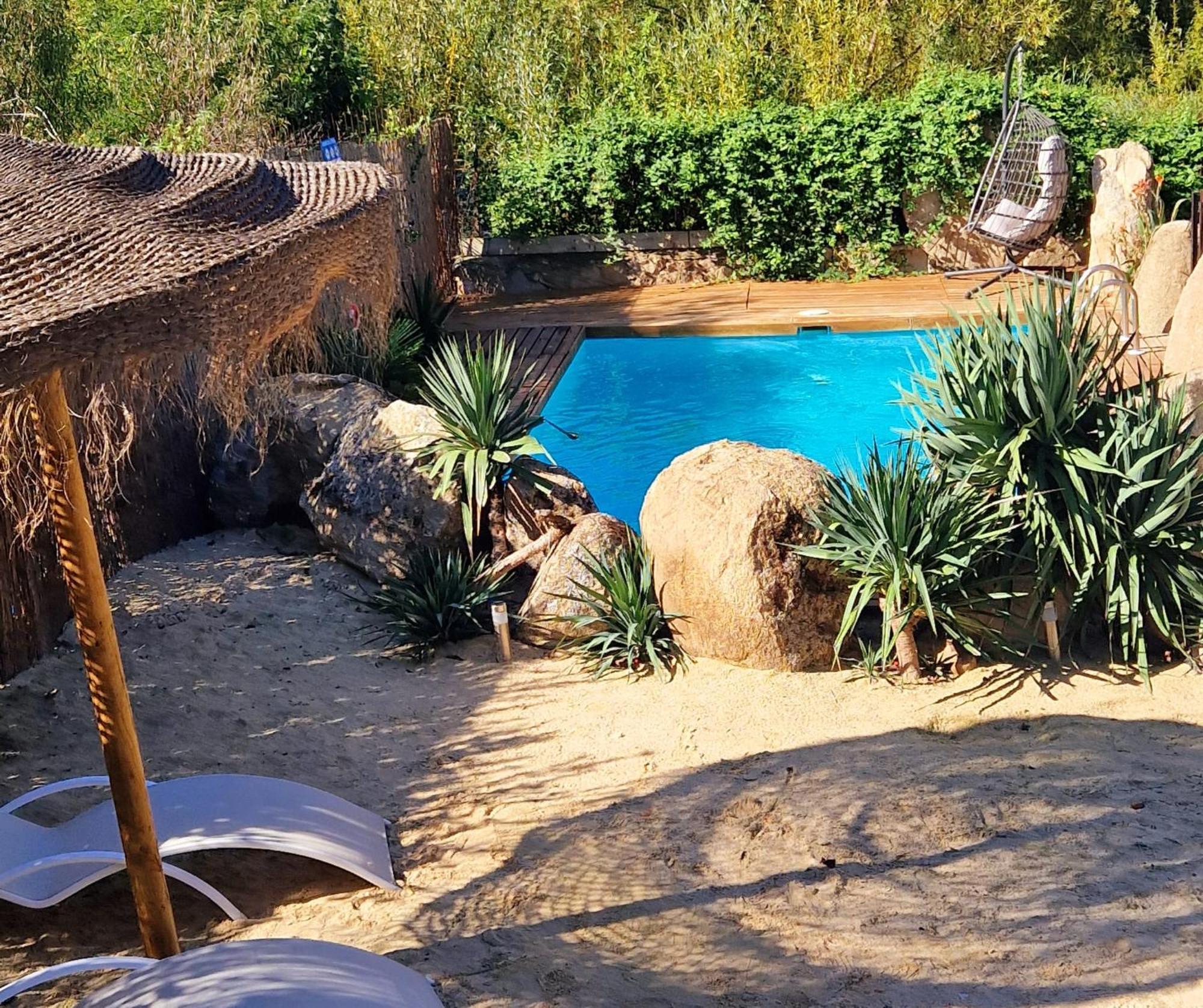 Casa Rural sobre el Rio y con Piscina Huerta  Exterior foto